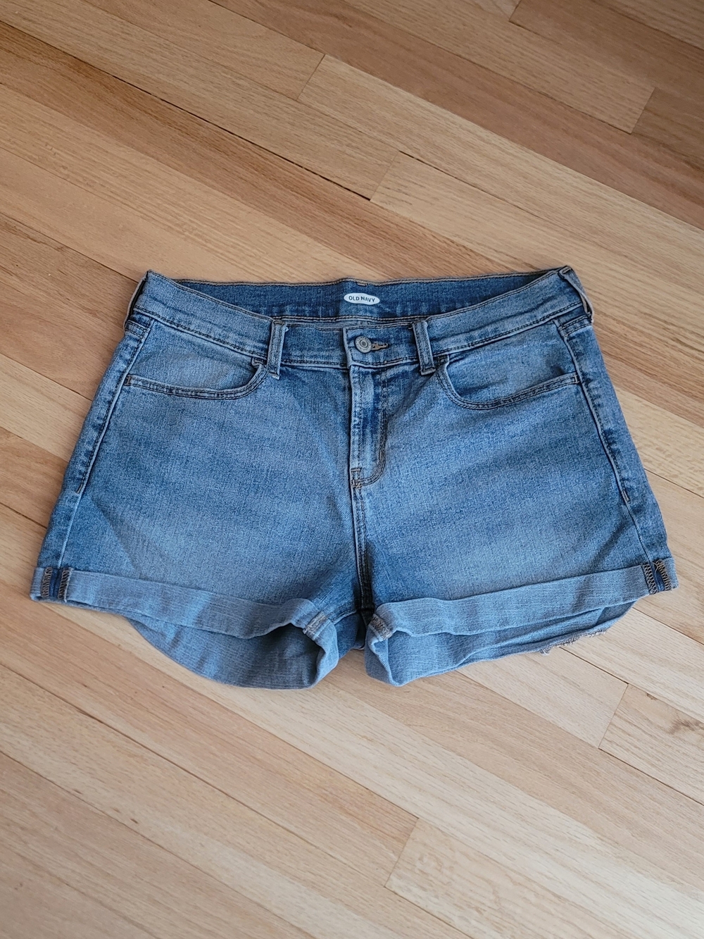 Old Navy Light Blue Denim Roll-Cuff Women's Shorts